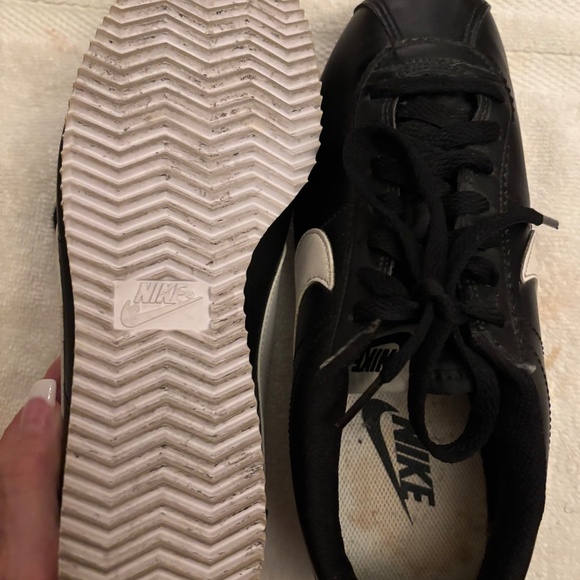 Women’s Nike Cortez Size: 7.5 - Picture 6 of 7